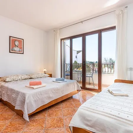 Banko Guest house 3*